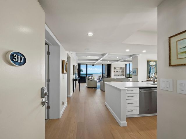 2016 HARBOURSIDE DRIVE 317, Longboat Key, FL 34228