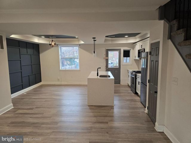 3213 LEIGHTON AVE, Baltimore, MD 21215