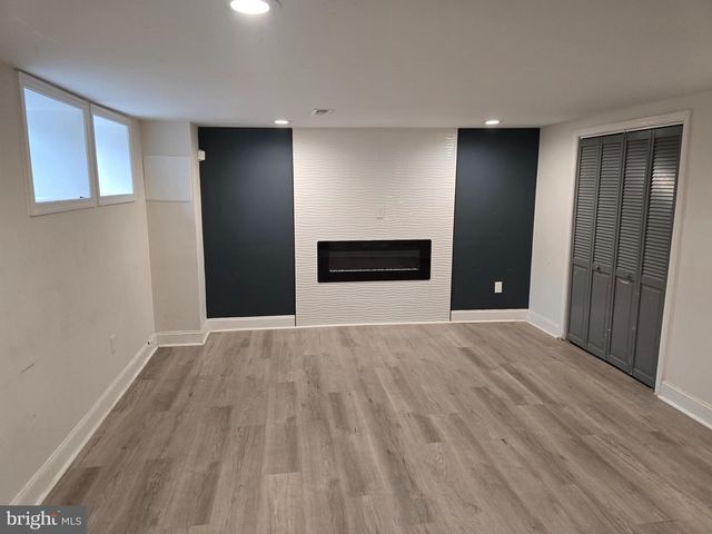 3213 LEIGHTON AVE, Baltimore, MD 21215