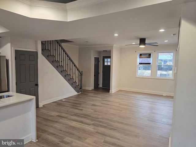 3213 LEIGHTON AVE, Baltimore, MD 21215