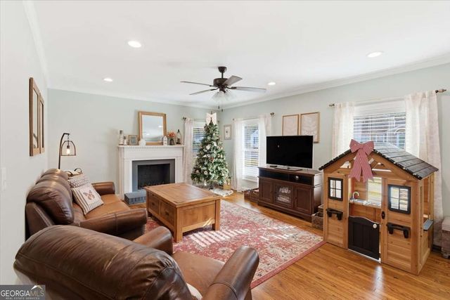 206 Oakwood Street NW, Rome, GA 30165