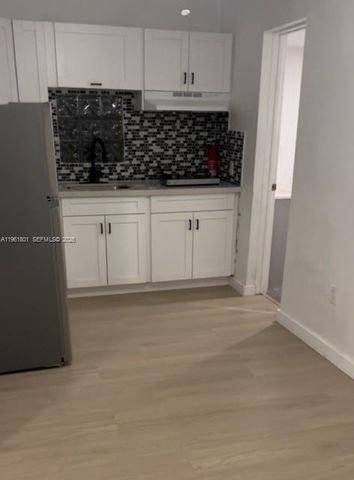 252 E 36th St A, Hialeah, FL 33013