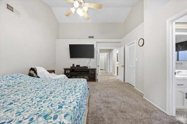 6925 Aztec Way, Bakersfield, CA 93308