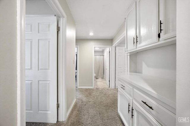 6925 Aztec Way, Bakersfield, CA 93308