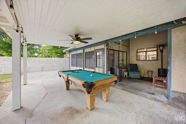 6925 Aztec Way, Bakersfield, CA 93308