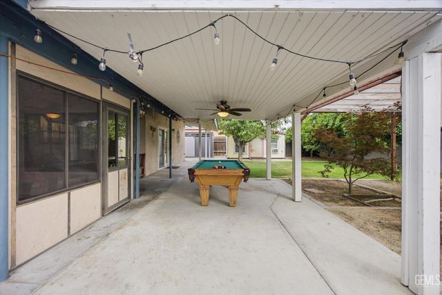 6925 Aztec Way, Bakersfield, CA 93308