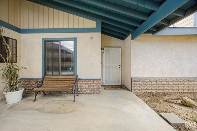 6925 Aztec Way, Bakersfield, CA 93308