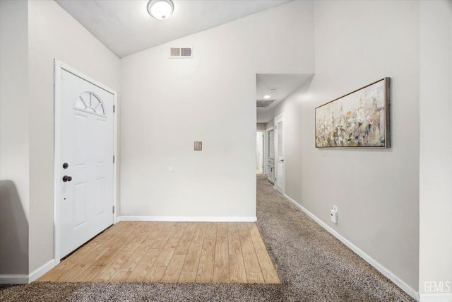 6925 Aztec Way, Bakersfield, CA 93308