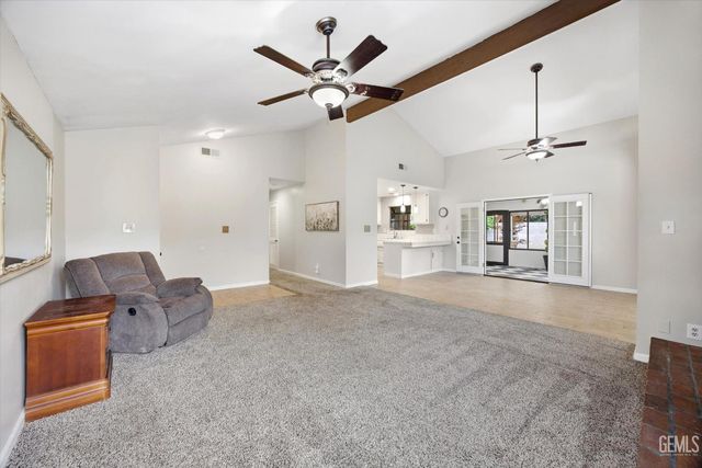 6925 Aztec Way, Bakersfield, CA 93308