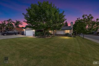 6925 Aztec Way, Bakersfield, CA 93308