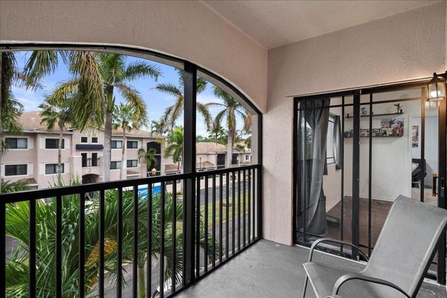 2804 Sarento Place 303, Palm Beach Gardens, FL 33410