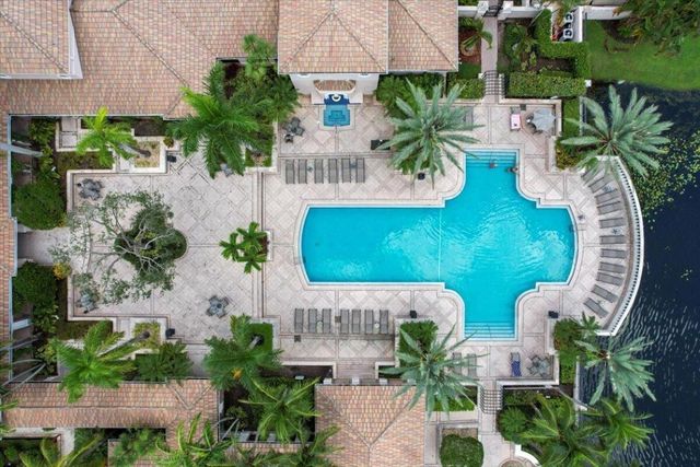 2804 Sarento Place 303, Palm Beach Gardens, FL 33410