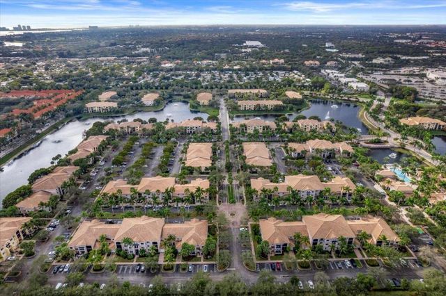 2804 Sarento Place 303, Palm Beach Gardens, FL 33410