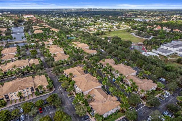 2804 Sarento Place 303, Palm Beach Gardens, FL 33410