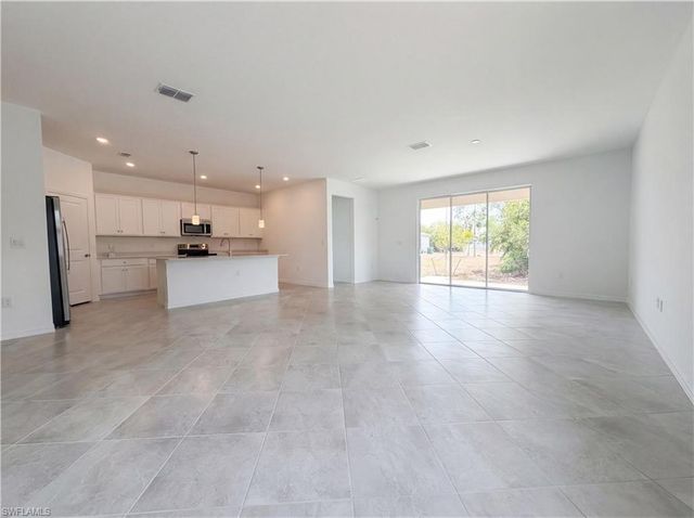 3818 46th ST, Cape Coral, FL 33993