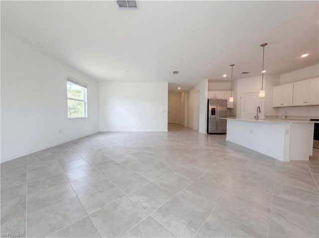 3818 46th ST, Cape Coral, FL 33993