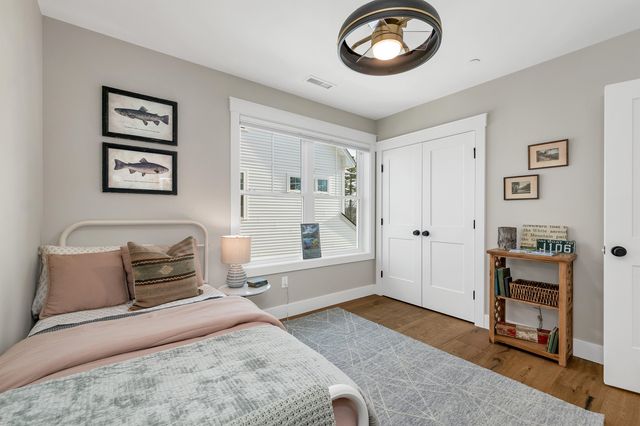 60 White Oaks Rd Unit 27, Laconia, NH 03246