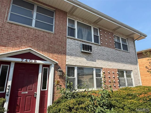 7409 Olian Drive, Hazelwood, MO 63042