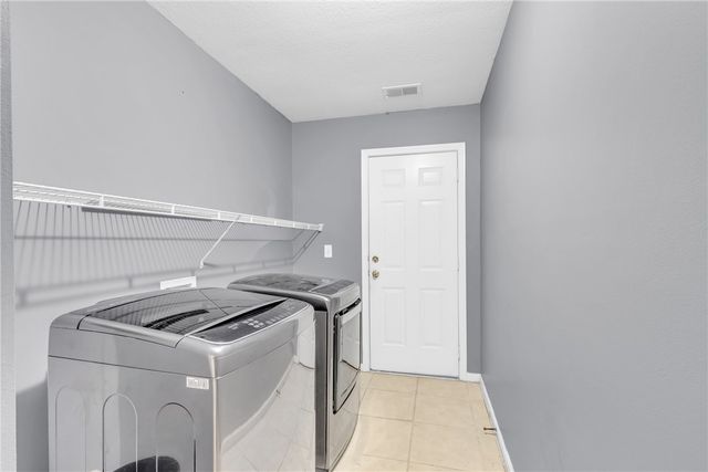 129 Saint James Court, Anderson, SC 29621