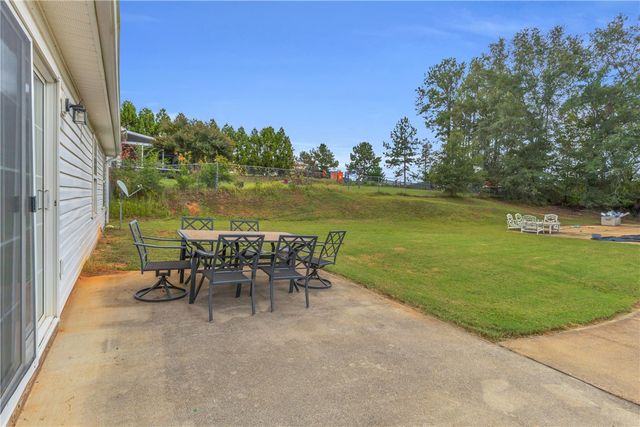 129 Saint James Court, Anderson, SC 29621