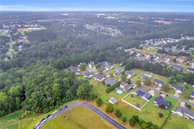 129 Saint James Court, Anderson, SC 29621