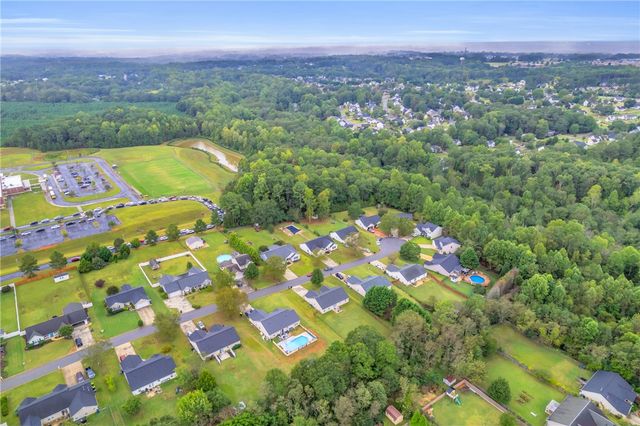 129 Saint James Court, Anderson, SC 29621