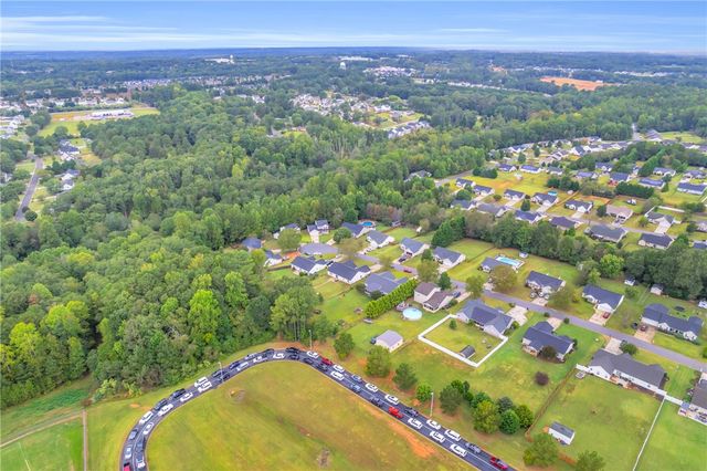 129 Saint James Court, Anderson, SC 29621