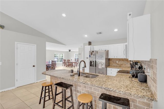 129 Saint James Court, Anderson, SC 29621