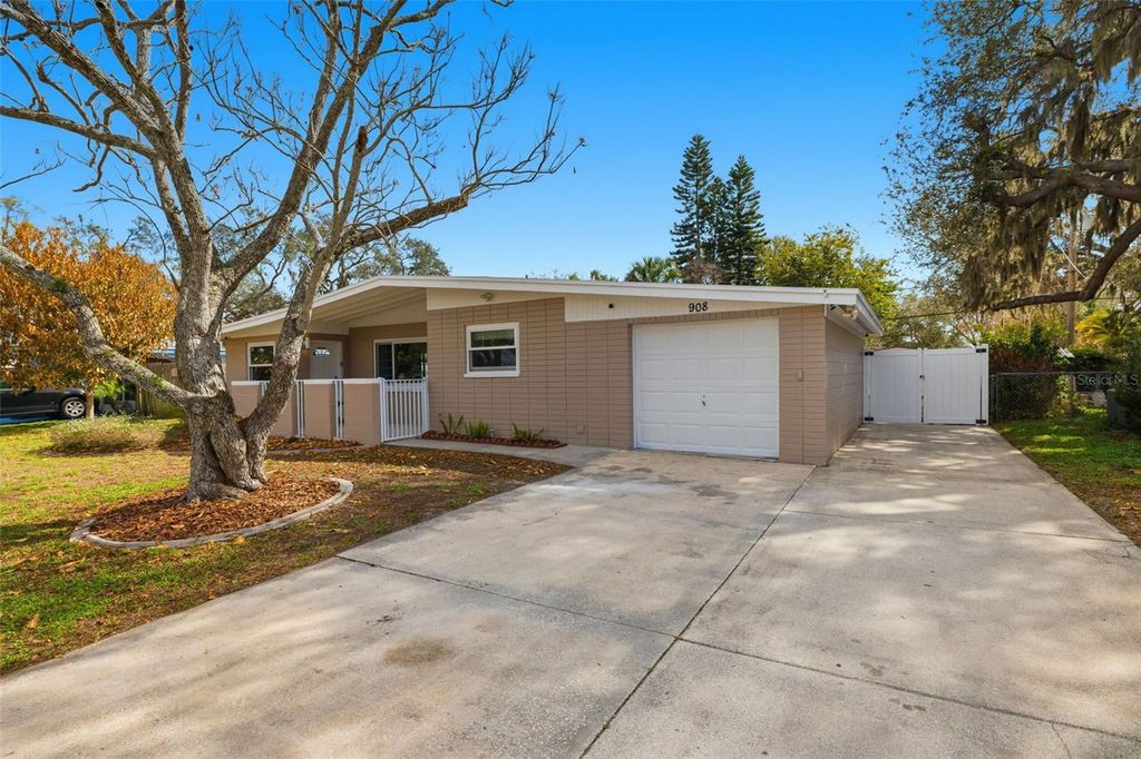 908 HARDY DRIVE, Tampa, FL 33613