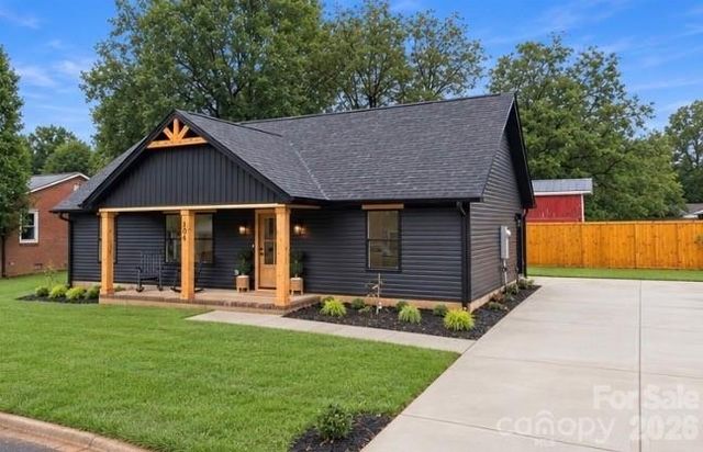 304 E Garden Street, Landis, NC 28088
