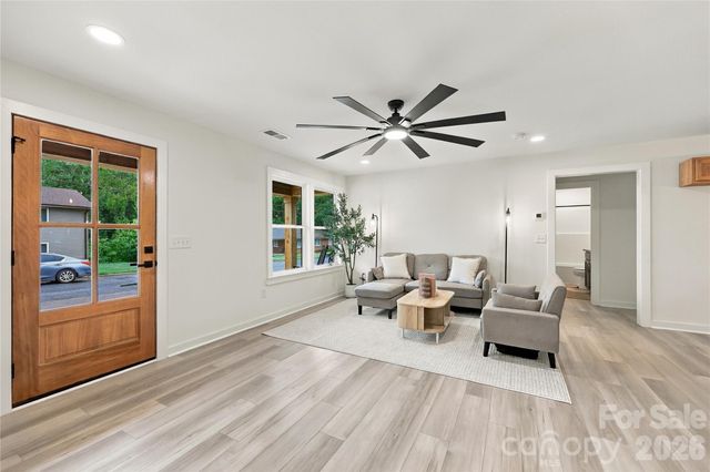 304 E Garden Street, Landis, NC 28088