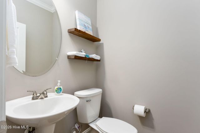 206 Cheswick Drive, Holly Ridge, NC 28445