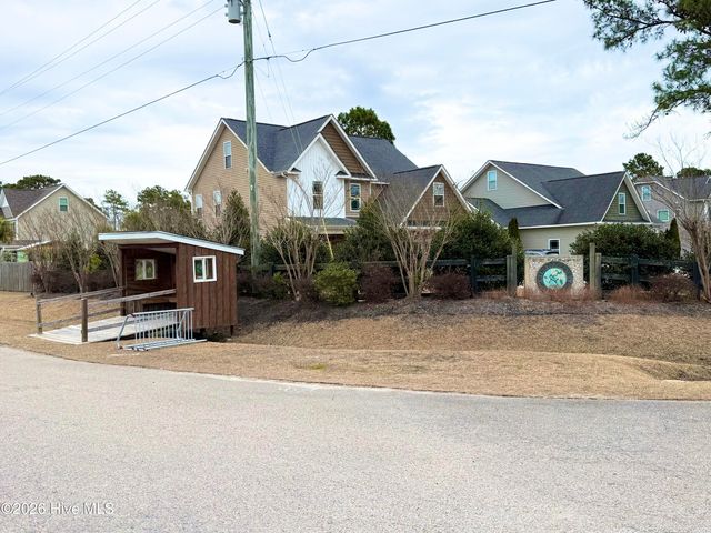 206 Cheswick Drive, Holly Ridge, NC 28445