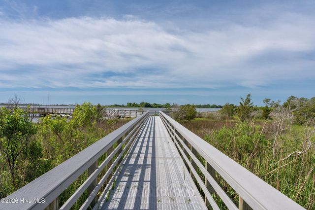 206 Cheswick Drive, Holly Ridge, NC 28445