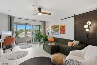 632 Victoria DR 103, Cape Coral, FL 33904