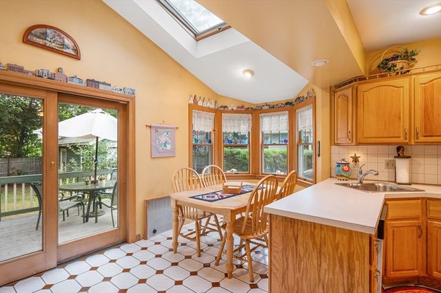 56 Plain St, Braintree, MA 02184