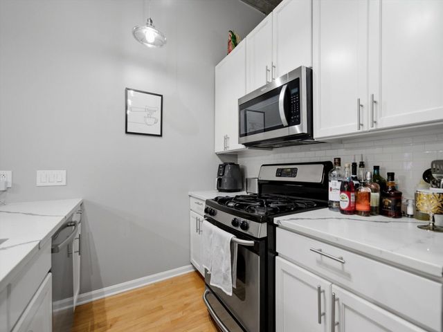1000 W 15th Street 133, Chicago, IL 60608