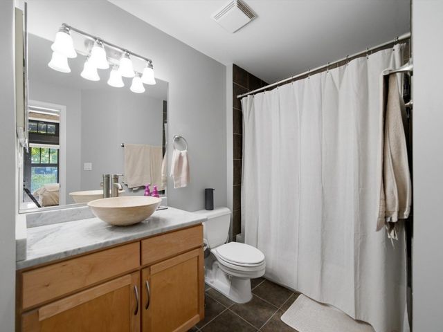 1000 W 15th Street 133, Chicago, IL 60608