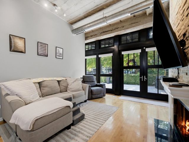 1000 W 15th Street 133, Chicago, IL 60608