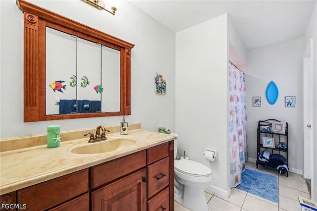 3310 SE 6th PL, Cape Coral, FL 33904