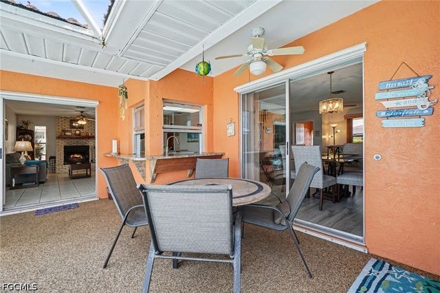 3310 SE 6th PL, Cape Coral, FL 33904