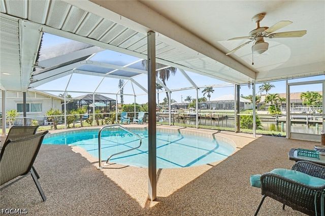 3310 SE 6th PL, Cape Coral, FL 33904