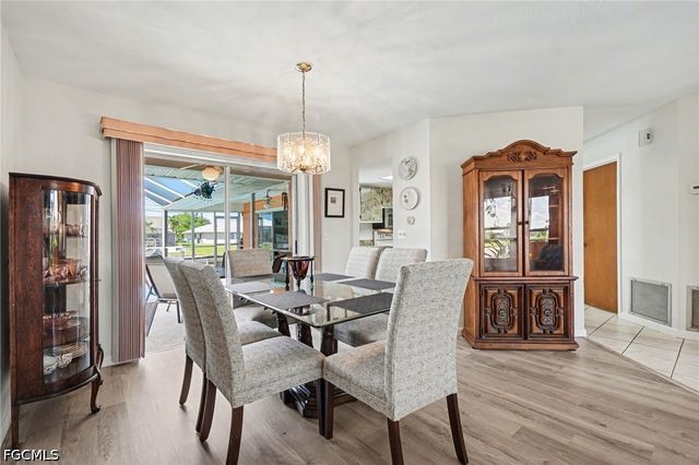 3310 SE 6th PL, Cape Coral, FL 33904