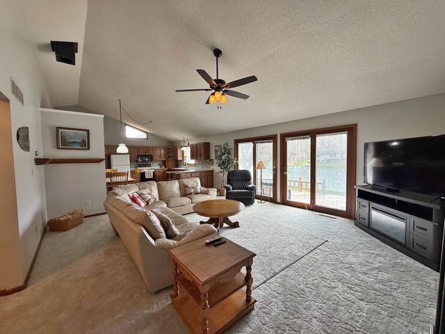 8917 Longview Drive, Morton Twp, MI 49346
