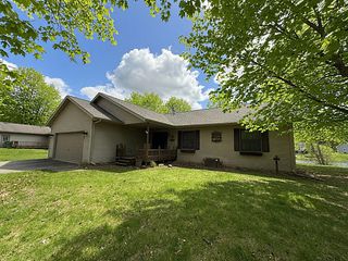 8917 Longview Drive, Morton Twp, MI 49346