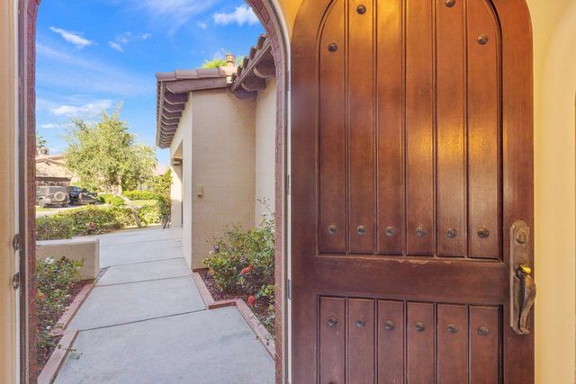 51730 Via Bendita, La Quinta, CA 92253