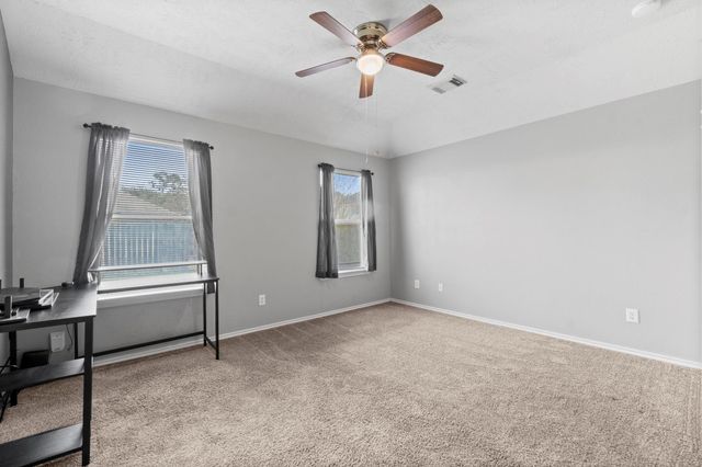 1409 Natural Pine Trail, Conroe, TX 77301