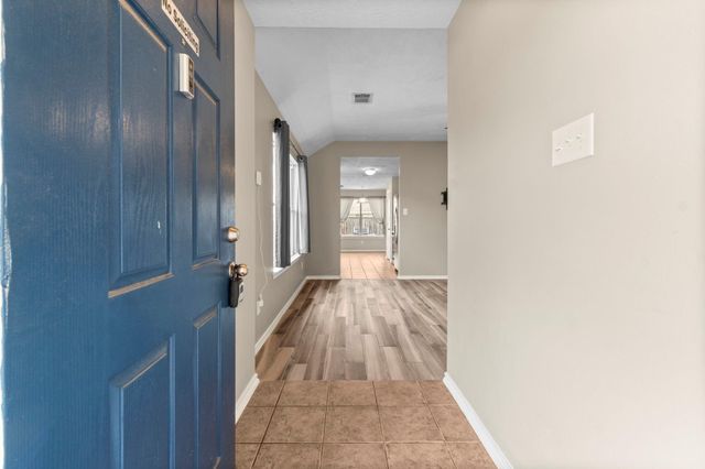 1409 Natural Pine Trail, Conroe, TX 77301