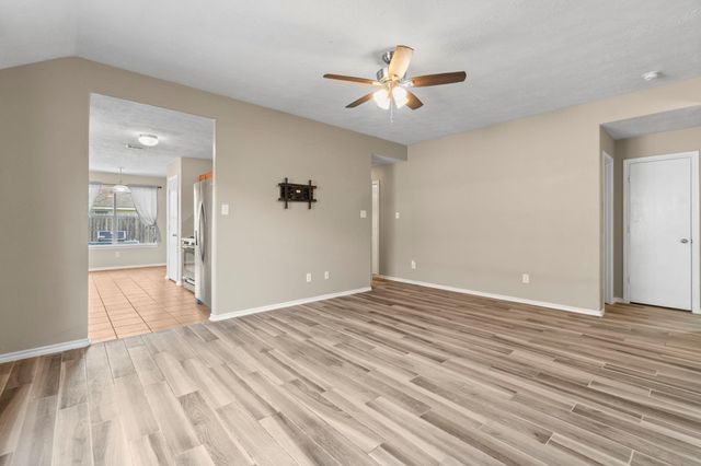 1409 Natural Pine Trail, Conroe, TX 77301