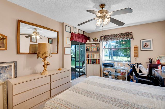 3 Vía De Casas Sur, Boynton Beach, FL 33426